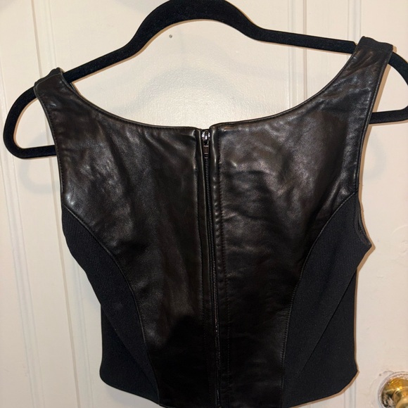 Danier Black Leather Garment - Picture 4 of 6